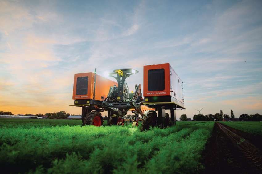 Kubota ��������� ROBOTTI - ��������� ������� �� ��������� ��������������������� � ������ �������